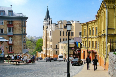 Управління туризму відновлює безкоштовні пішохідні екскурсії Києвом у вихідні