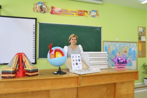 Нове інноваційне шкільне обладнання з’явилось в кабінетах навчальних закладів Солом’янського району