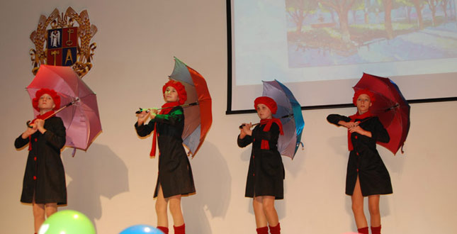 20 листопада у приміщенні Солом’янської РДА відбувся гала-концерт фестивалю творчості дітей та молоді з функціональними обмеженнями «Барви Надій»