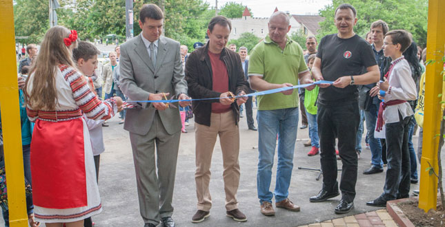 До Дня Києва в Солом’янському районі відкрили новий сквер