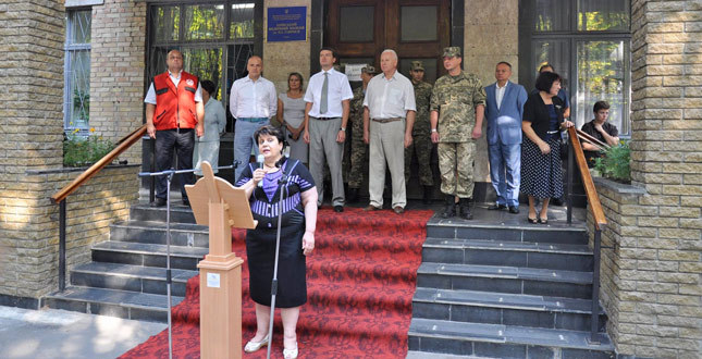 У Солом’янському районі відкрили меморіальну дошку випускнику медколеджу, який загинув в АТО