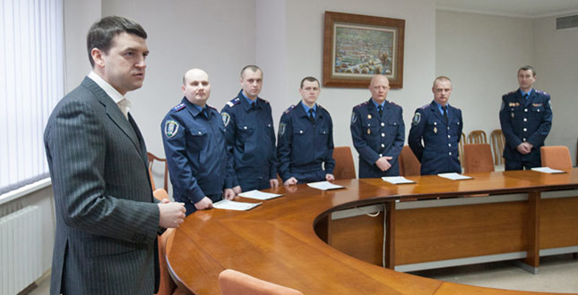 У Солом’янській адміністрації відзначили співробітників поліції за затримання крадіїв ліфтового обладнання