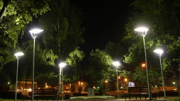 На 20 вулицях району встановлять сучасне та енергоефективне освітлення