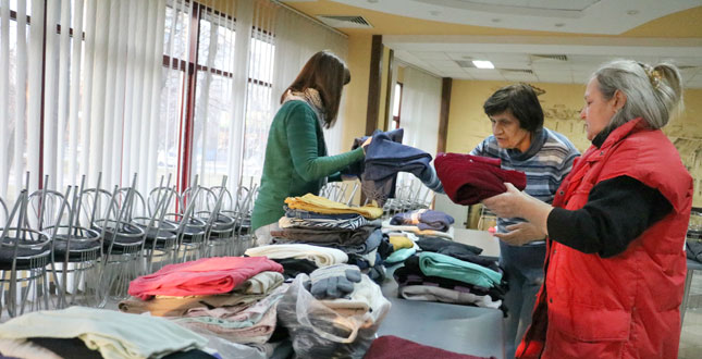 У Солом’янському районі проходить благодійна акція зі збору одягу для нужденних