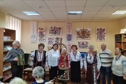 У Солом’янському районі пройшла святкова бібліотечна зустріч «Жінки – найчарівніші творіння»