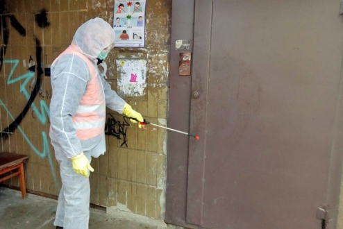 У житлових будинках Солом’янського району проводяться роботи з дезінфекції
